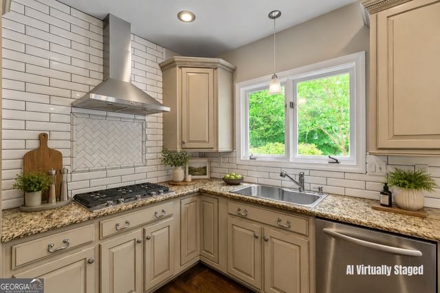 324 Chimney Sweep Circle, Peachtree City, GA 30269
