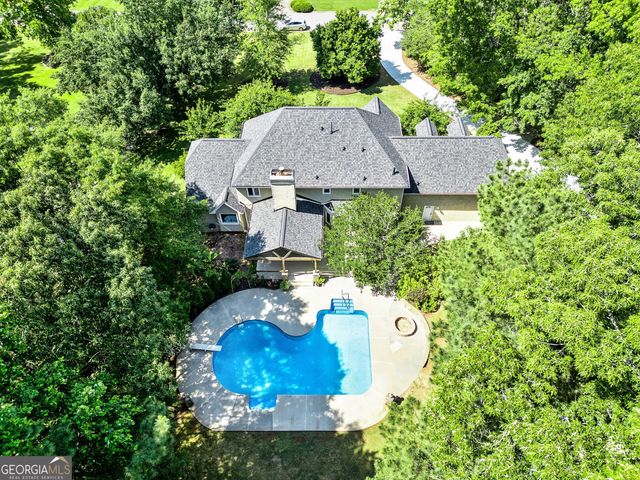 324 Chimney Sweep Circle, Peachtree City, GA 30269