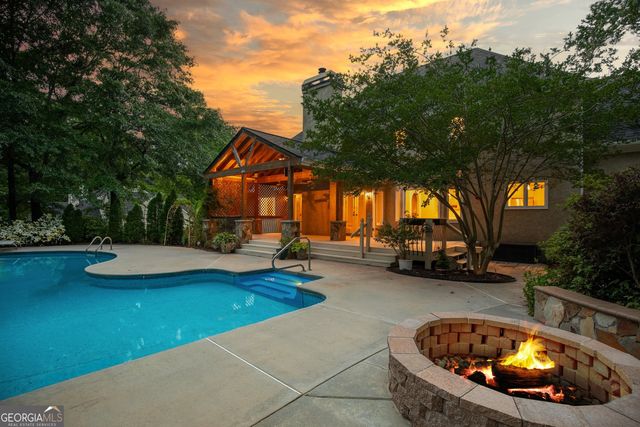 324 Chimney Sweep Circle, Peachtree City, GA 30269