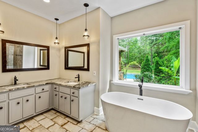 324 Chimney Sweep Circle, Peachtree City, GA 30269