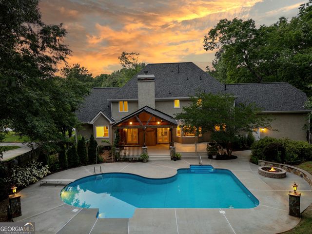 324 Chimney Sweep Circle, Peachtree City, GA 30269