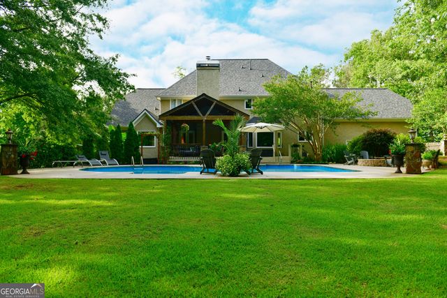 324 Chimney Sweep Circle, Peachtree City, GA 30269