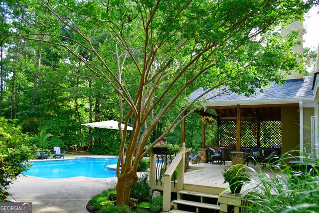 324 Chimney Sweep Circle, Peachtree City, GA 30269