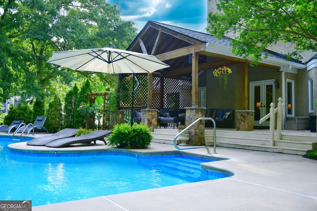 324 Chimney Sweep Circle, Peachtree City, GA 30269