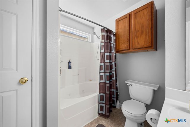 5423 Whistle Stop Drive, Temple, TX 76502