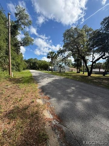 444 N Hourglass Terrace, Crystal River, FL 34429