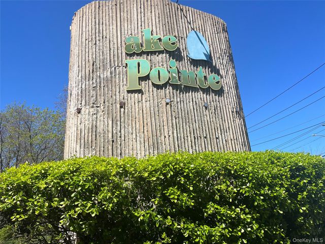 50 Gauguin Court 50, Middle Island, NY 11953