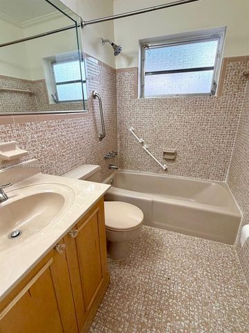 2844 Coconut Avenue A, Miami, FL 33133