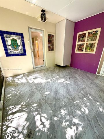 2844 Coconut Avenue A, Miami, FL 33133