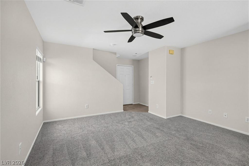 139 Trumphet Lilly Avenue, Las Vegas, NV 89183 — photo 3