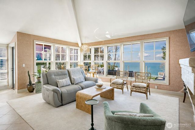 9045 Shearwater Road, Blaine, WA 98230