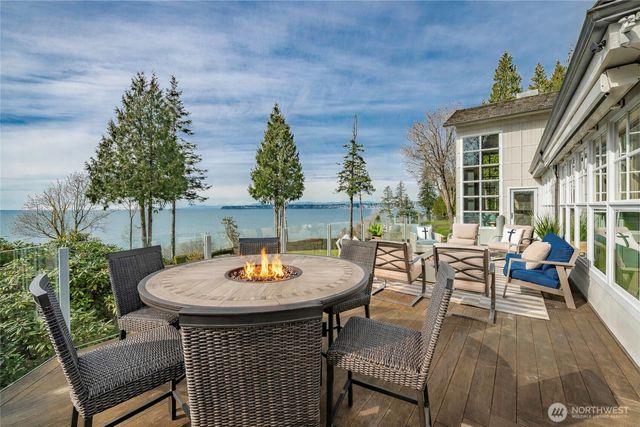 9045 Shearwater Road, Blaine, WA 98230