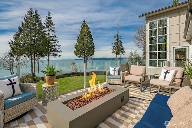 9045 Shearwater Road, Blaine, WA 98230