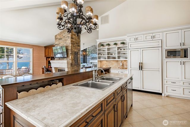 9045 Shearwater Road, Blaine, WA 98230