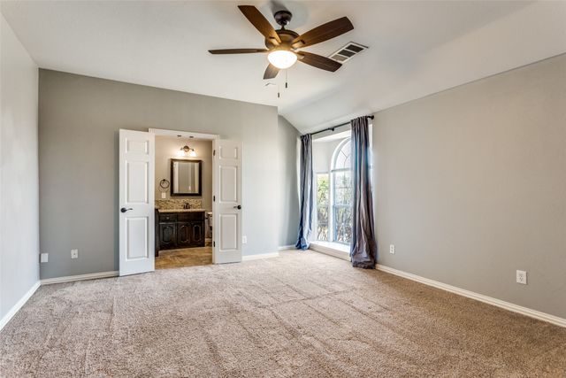 9005 Ranch Bluff Court, Benbrook, TX 76126