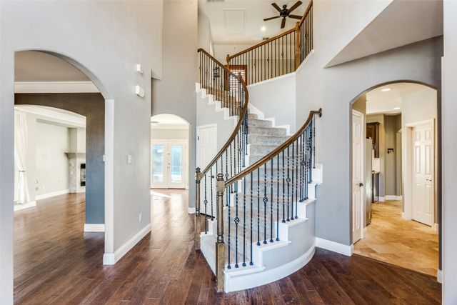 9005 Ranch Bluff Court, Benbrook, TX 76126