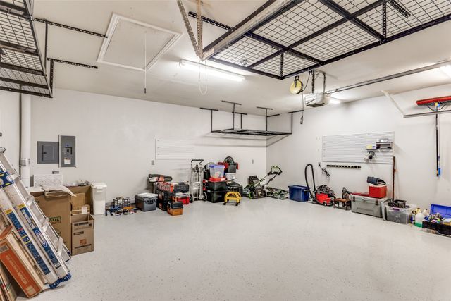 9005 Ranch Bluff Court, Benbrook, TX 76126