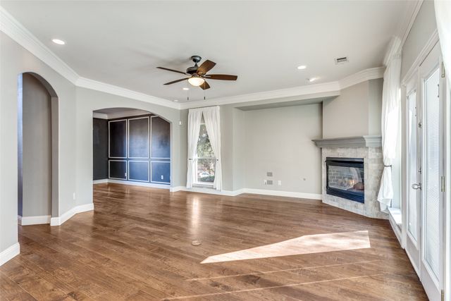 9005 Ranch Bluff Court, Benbrook, TX 76126