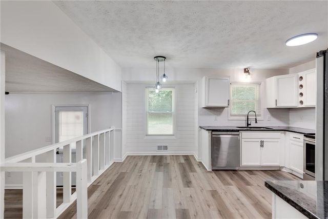597 Field Cliff Drive, Stone Mountain, GA 30087