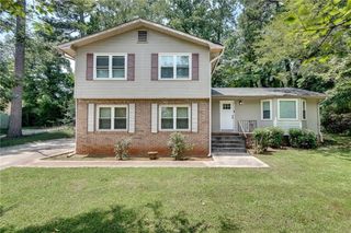 597 Field Cliff Drive, Stone Mountain, GA 30087