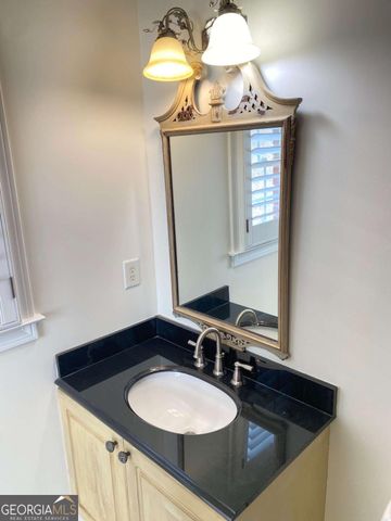 2133 Lucerne Lane SE, Smyrna, GA 30080