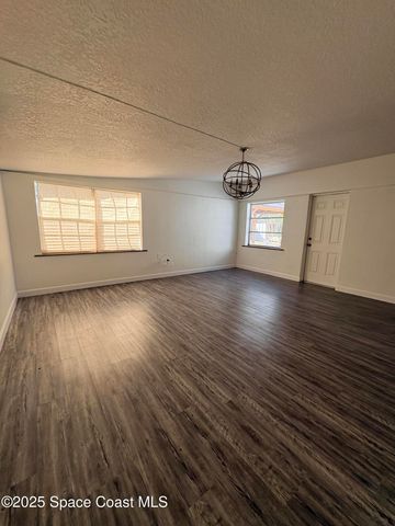 1217 Pinewood Drive, Melbourne, FL 32935