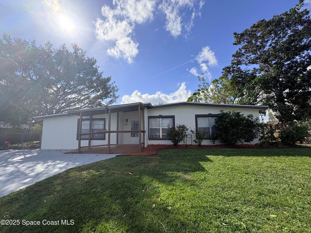 1217 Pinewood Drive, Melbourne, FL 32935