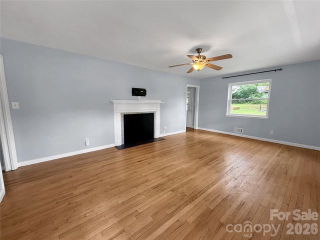 501 Rhodes Avenue, Kings Mountain, NC 28086