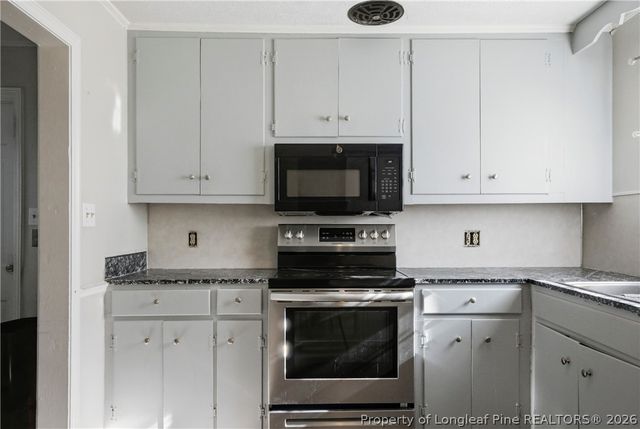 2303 N Barker Street, Lumberton, NC 28358