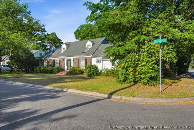 2303 N Barker Street, Lumberton, NC 28358