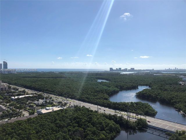 16385 Biscayne Boulevard 2020, North Miami Beach, FL 33160
