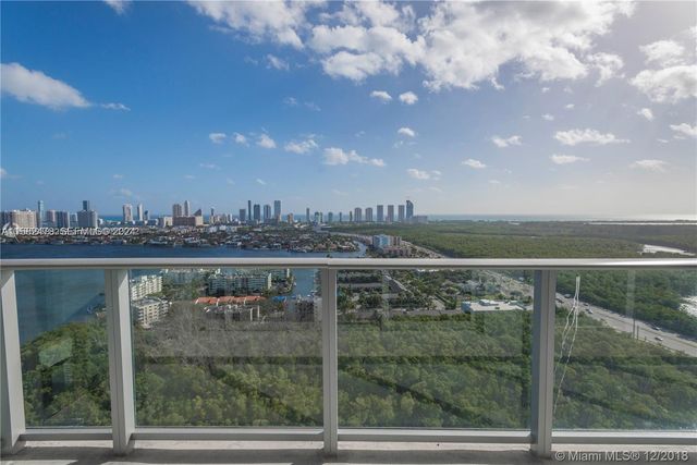 16385 Biscayne Boulevard 2020, North Miami Beach, FL 33160
