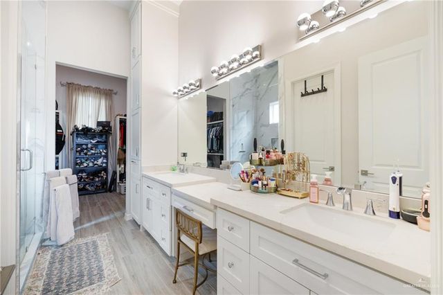 2712 E Bvlgari Drive, Edinburg, TX 78542