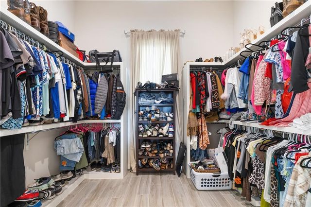 2712 E Bvlgari Drive, Edinburg, TX 78542