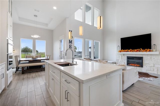 2712 E Bvlgari Drive, Edinburg, TX 78542