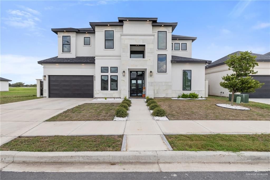 2712 E Bvlgari Drive, Edinburg, TX 78542