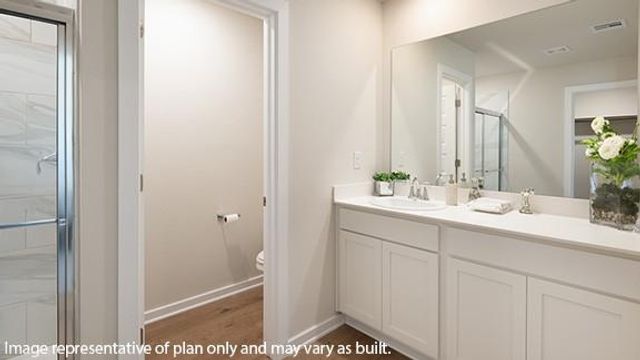 10425 Red Thistle Drive, Oklahoma City, OK 73114