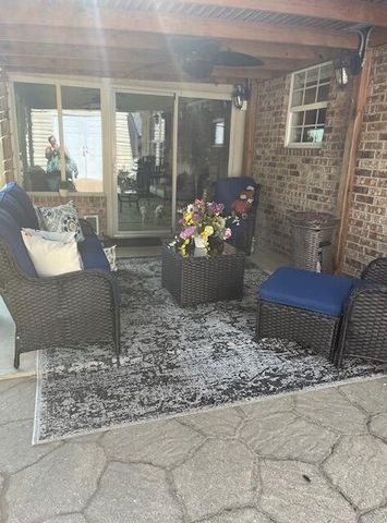 1800 Estates Drive, Grove, OK 74344