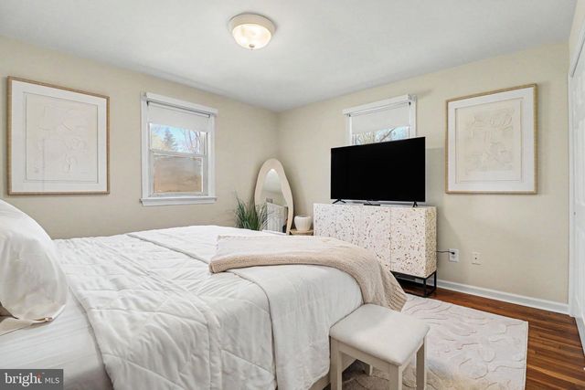 913 STEHMAN RD, Millersville, PA 17551