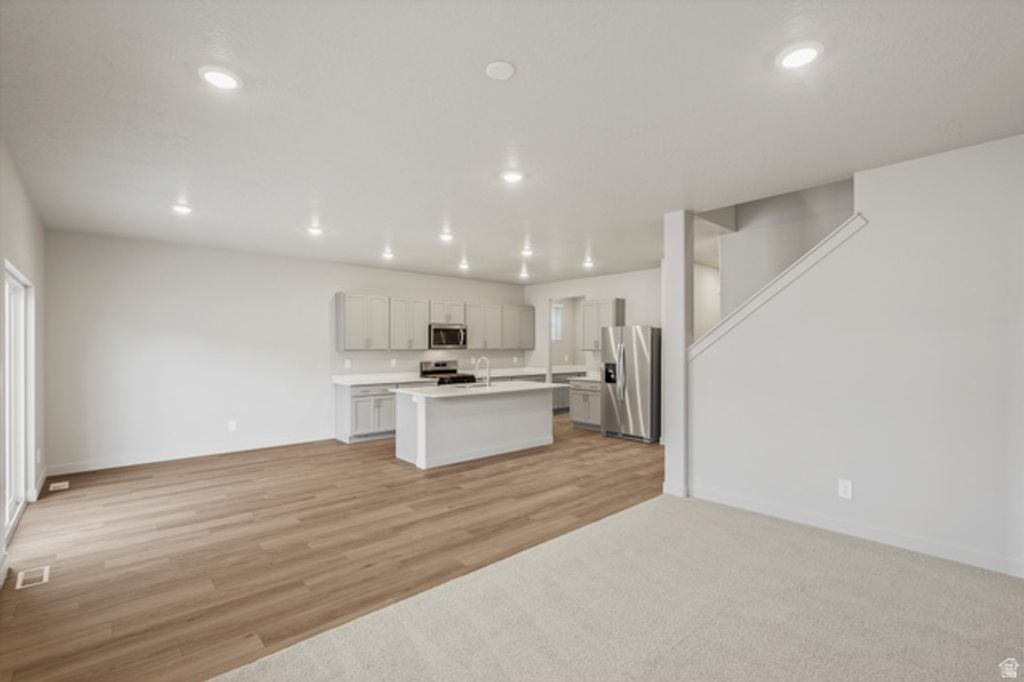 Image 11 of property listing at 846 N 260 E #206, Santaquin, UT 84655
