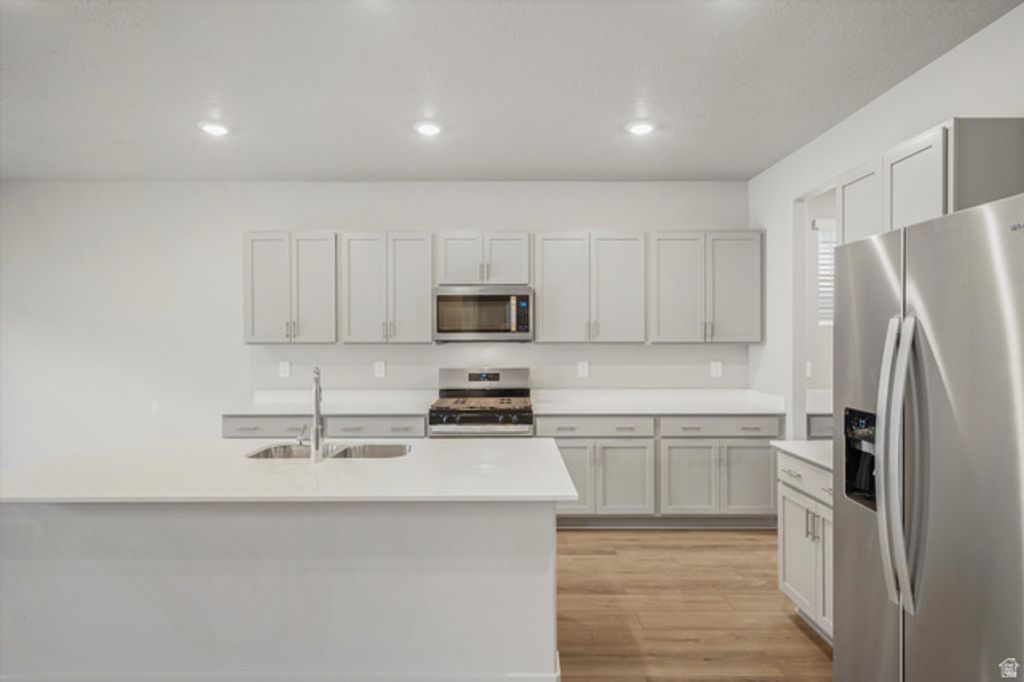 Image 15 of property listing at 846 N 260 E #206, Santaquin, UT 84655