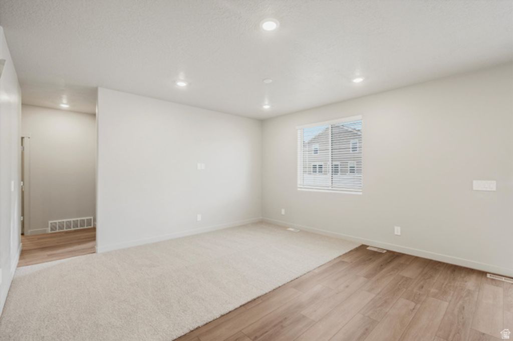 Image 20 of property listing at 846 N 260 E #206, Santaquin, UT 84655