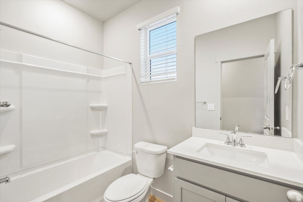 Image 21 of property listing at 846 N 260 E #206, Santaquin, UT 84655
