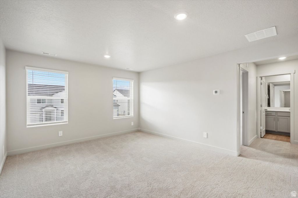 Image 25 of property listing at 846 N 260 E #206, Santaquin, UT 84655