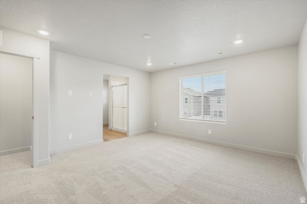 Image 28 of property listing at 846 N 260 E #206, Santaquin, UT 84655