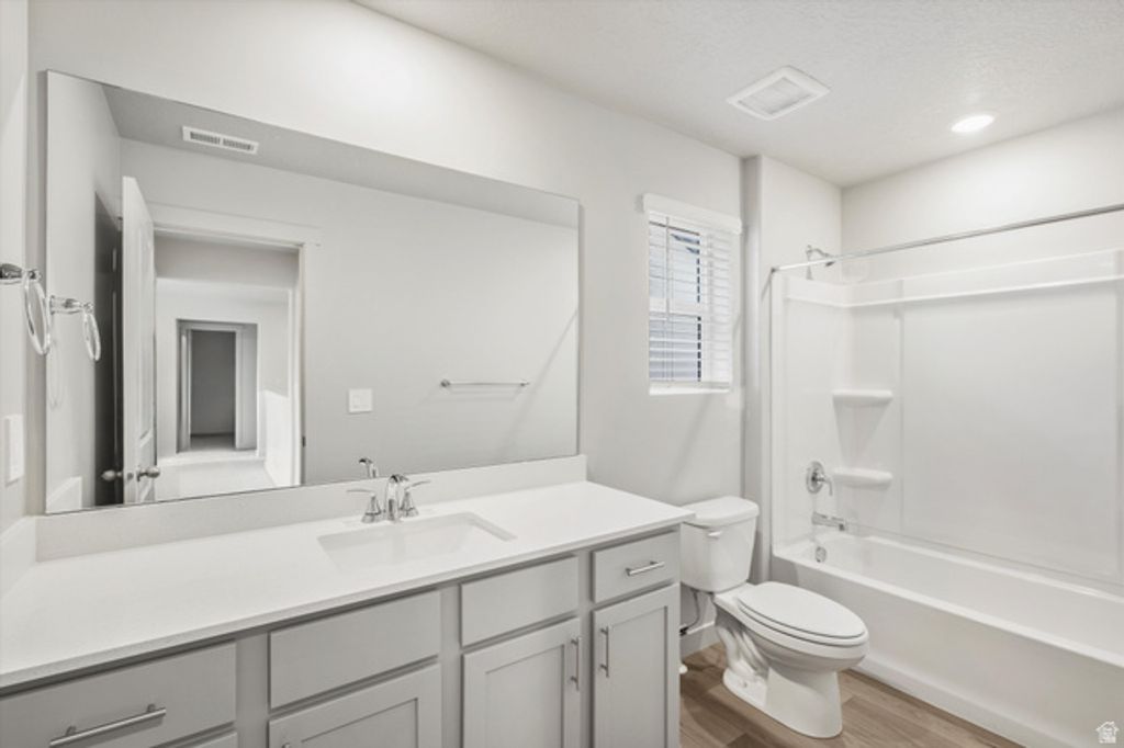 Image 33 of property listing at 846 N 260 E #206, Santaquin, UT 84655