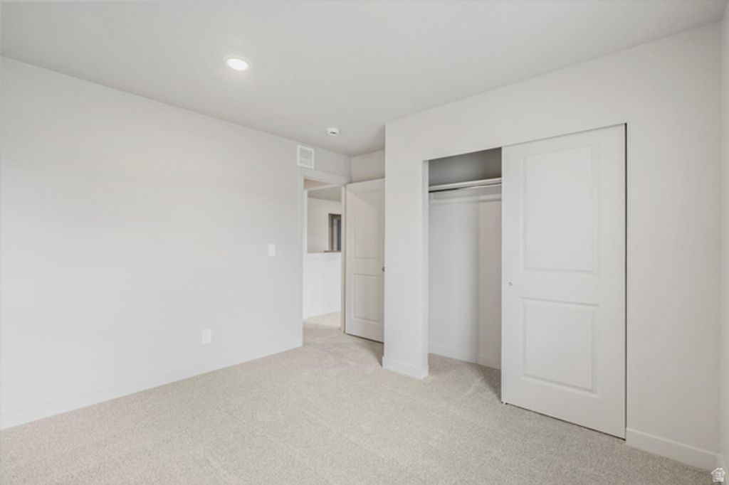 Image 38 of property listing at 846 N 260 E #206, Santaquin, UT 84655