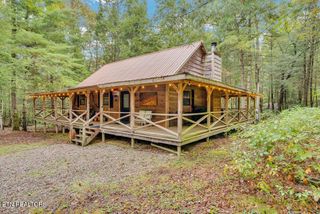 6573 Smith Mountain Rd, Crab Orchard, TN 37723