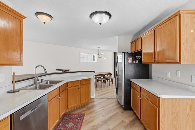 1782 Cedar Cove, White Bear Lake, MN 55110