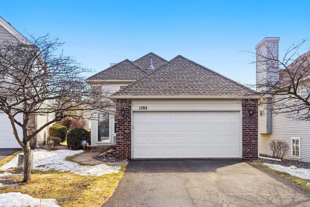 1782 Cedar Cove, White Bear Lake, MN 55110